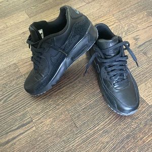 Nike AirMax 90 Black size 5.5Y